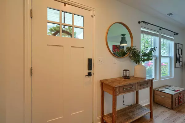 London, OH 43140,1004 Margate Circle