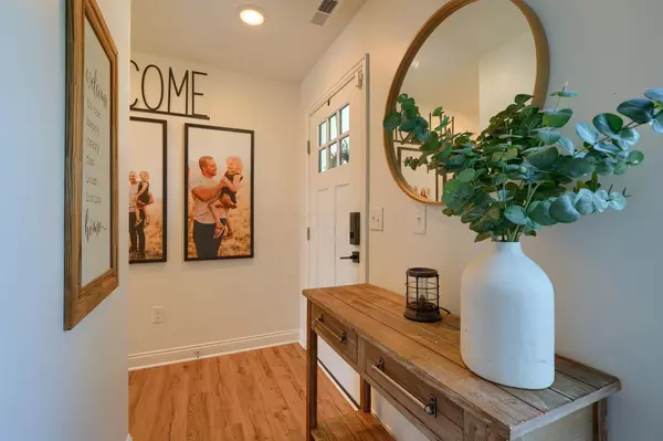 London, OH 43140,1004 Margate Circle