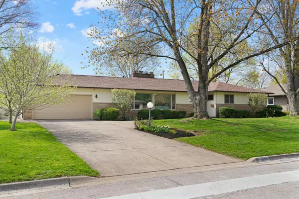 Upper Arlington, OH 43220,3885 Overdale Drive