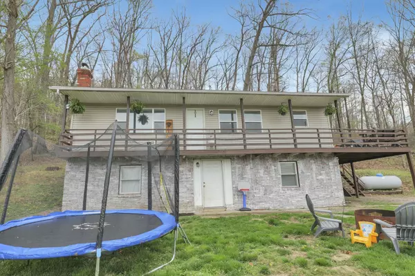 Saint Louisville, OH 43071,6634 Purity Road