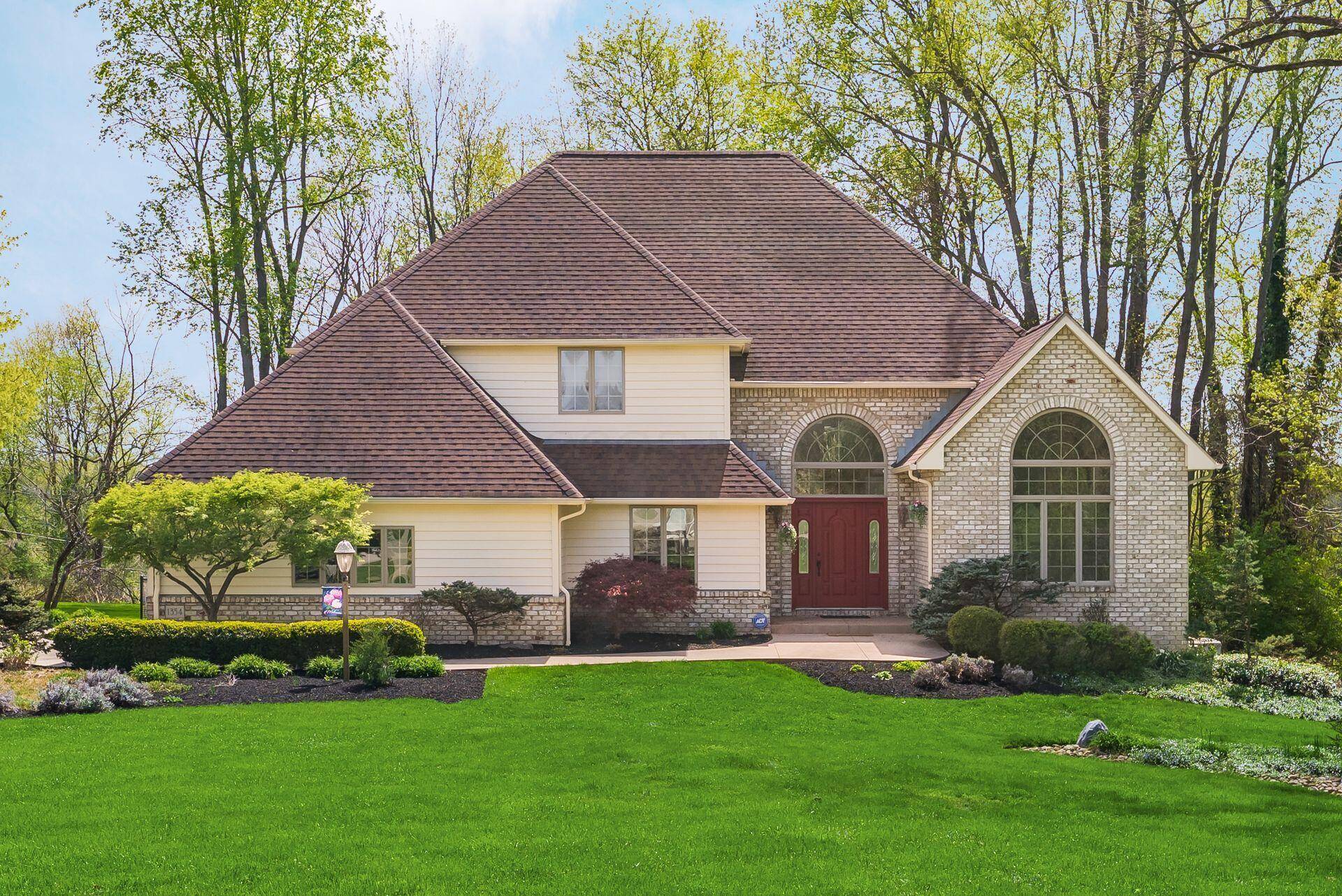 1354 Hemlock Court, Lancaster, OH 43130