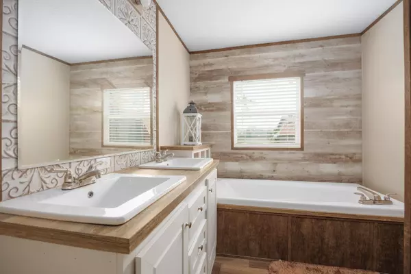 Plain City, OH 43064,8565 Smith Calhoun Road #5