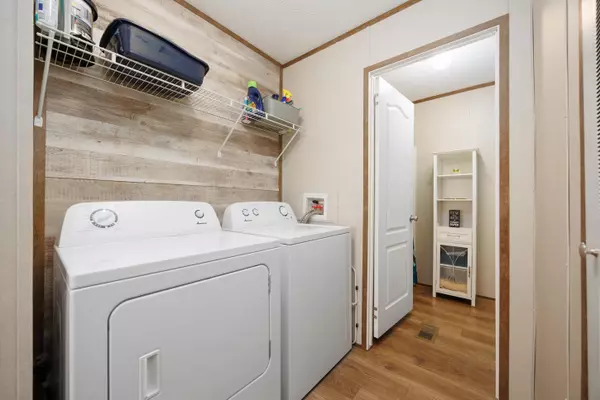 Plain City, OH 43064,8565 Smith Calhoun Road #5