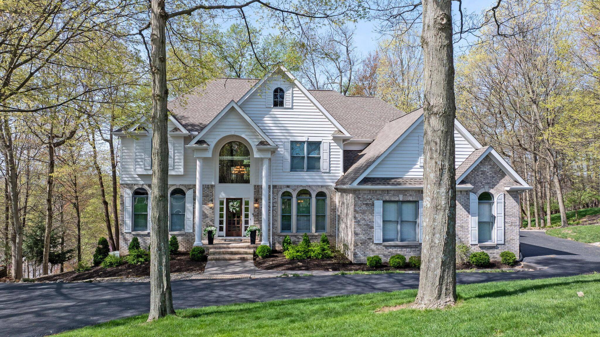 362 Bryn Du Drive, Granville, OH 43023