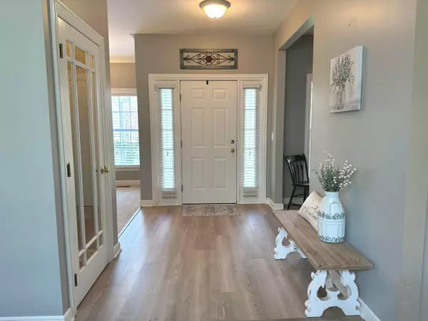 Granville, OH 43023,33 Hampden Drive