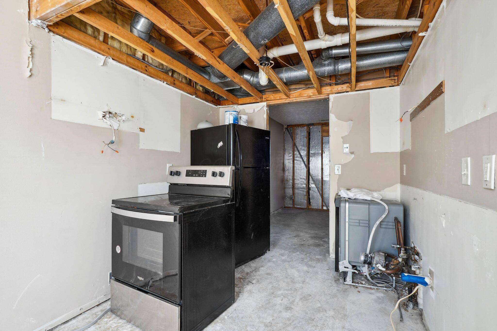 Columbus, OH 43229,6162 Fortin Court