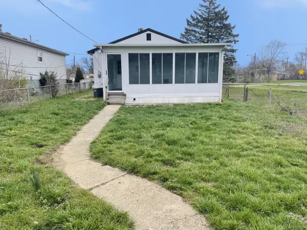 Columbus, OH 43204,651 Athens Street