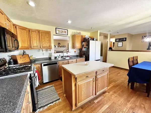 Howard, OH 43028,352 Valleybrook Circle