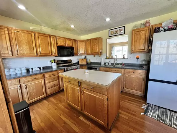 Howard, OH 43028,352 Valleybrook Circle