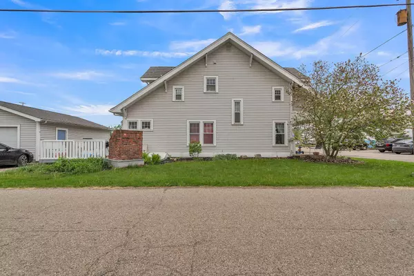 Hebron, OH 43025,106 Newark Street