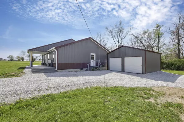 Thornville, OH 43076,7435 Baltimore Somerset Road