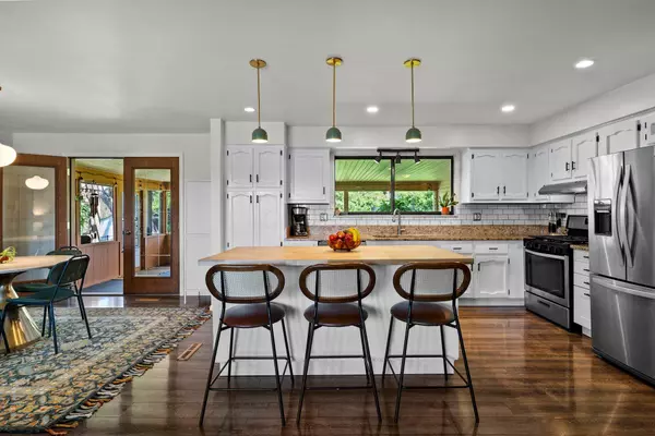 Columbus, OH 43230,746 Ronson Avenue