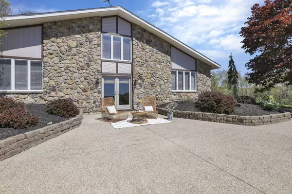 Nashport, OH 43830,17924 Bear Road