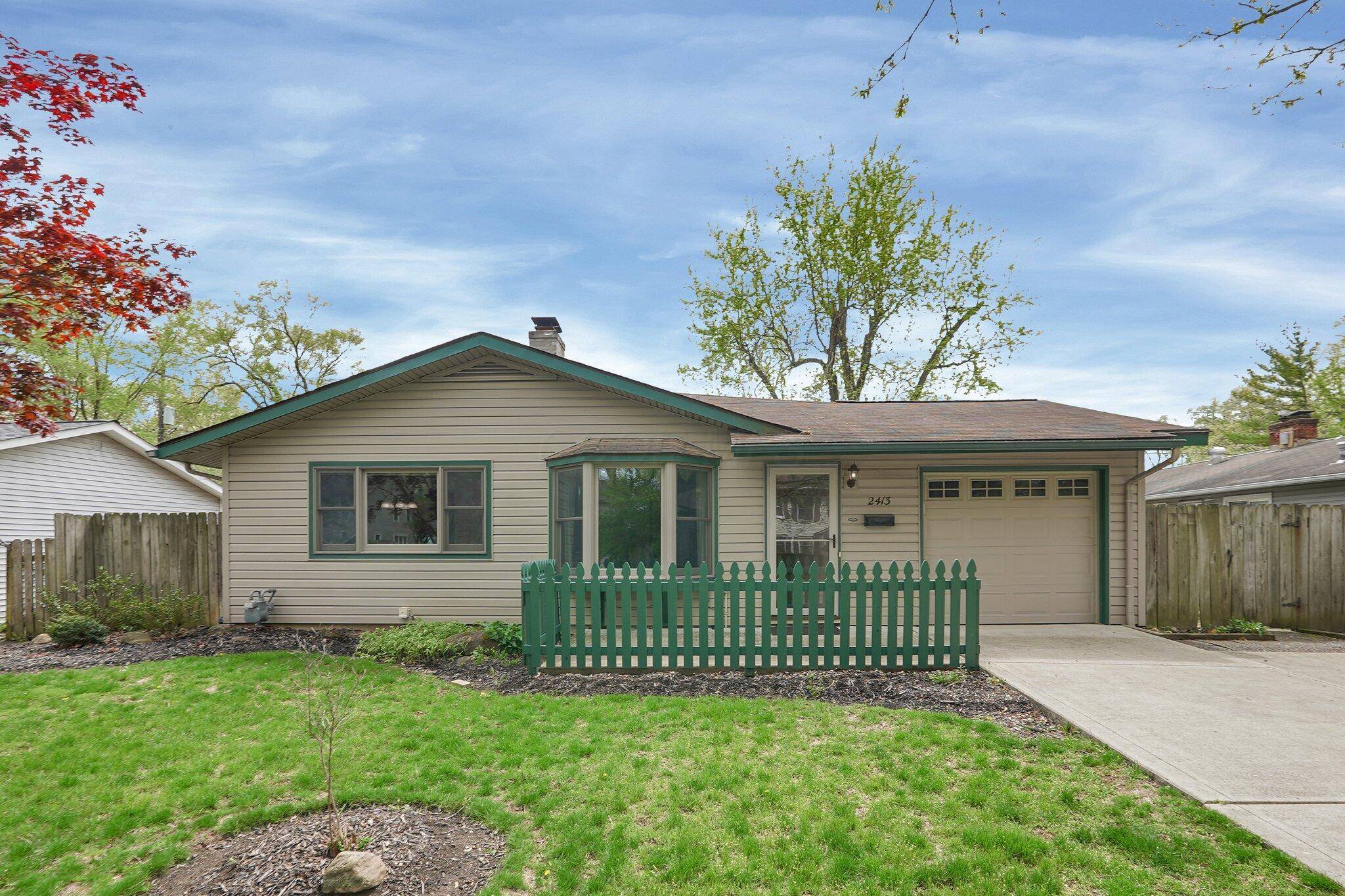 Upper Arlington, OH 43221,2413 Edgevale Road