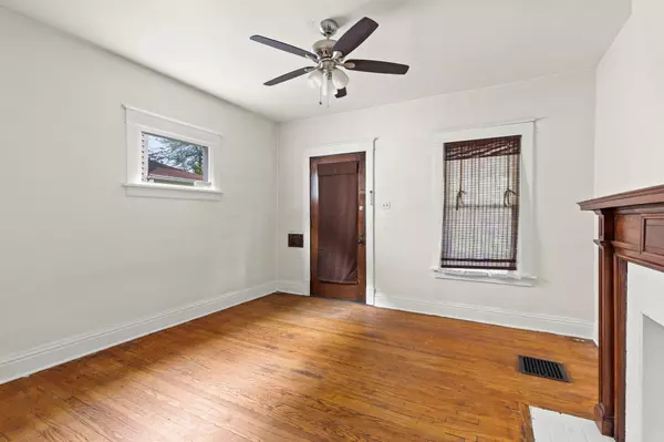 Columbus, OH 43202,255257 W Lakeview Avenue