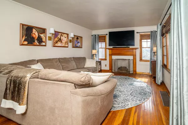 Ashville, OH 43103,214 E Main Street