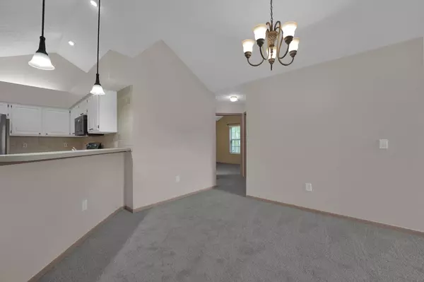 Westerville, OH 43082,5585 Meadowood Lane