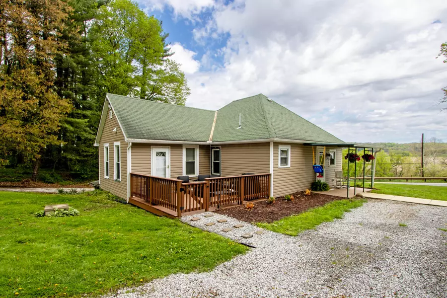 719 State Route 39, Perrysville, OH 44864