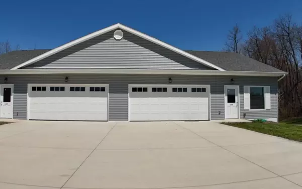 1600 Spring Village Land, Ontario, OH 44906