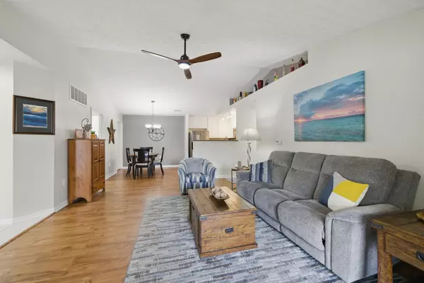 Blacklick, OH 43004,668 Bideford Avenue #11C