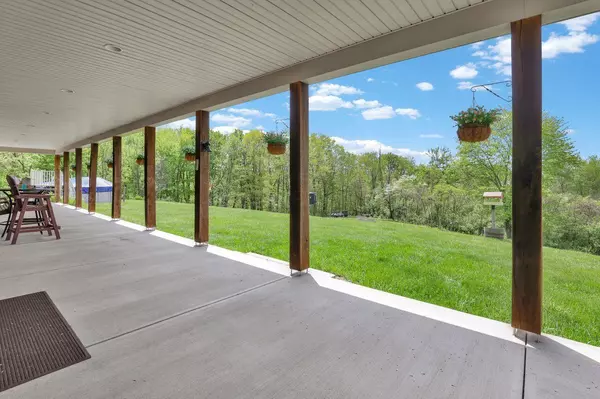 Saint Louisville, OH 43071,8206 Winding Run Road