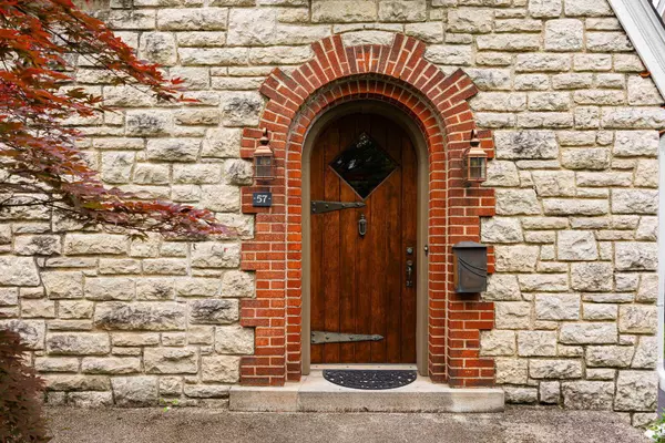 Columbus, OH 43209,57 S Cassady Avenue