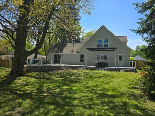 Belle Center, OH 43310,318 W Buckeye Street