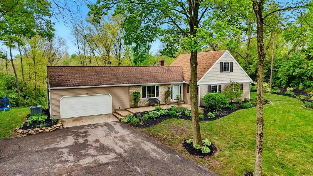 3877 St Paris Pike Pike, Springfield, OH 45504