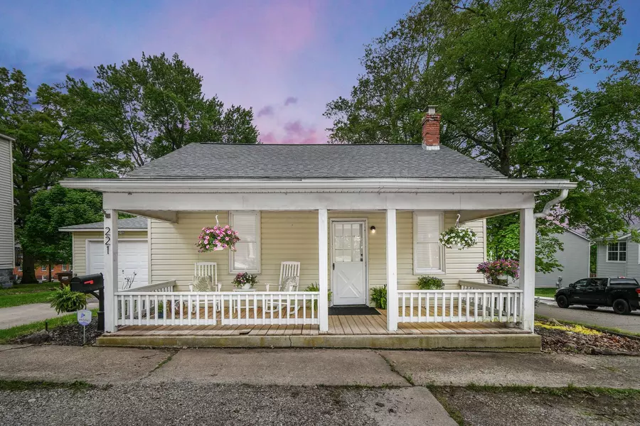 221 W Mulberry Street, Baltimore, OH 43105