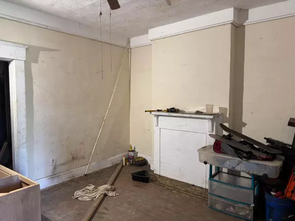 Columbus, OH 43223,870872 Sullivant Avenue