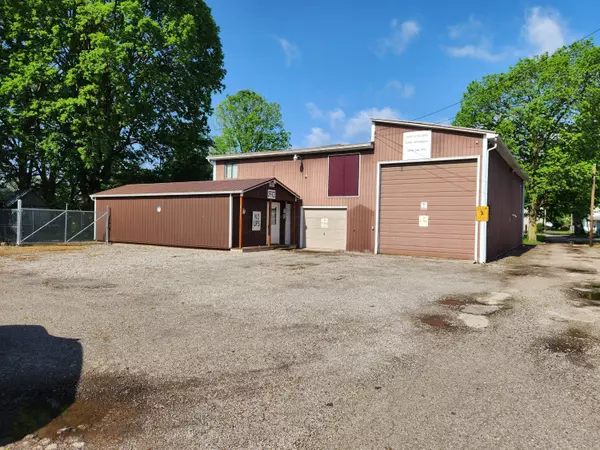 34 Decrow Avenue, Newark, OH 43055