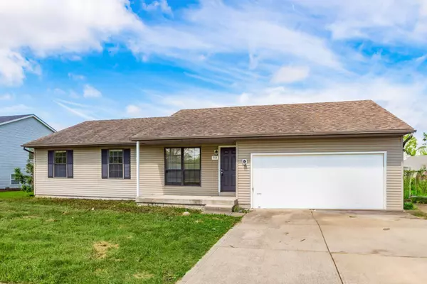 Ashville, OH 43103,513 Long Street