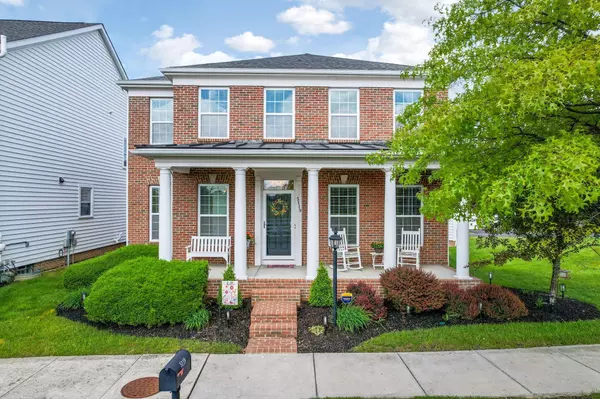 5119 Butterworth Green Drive, New Albany, OH 43054