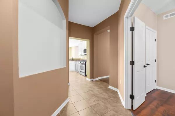 Columbus, OH 43240,9032 Polaris Lakes Drive