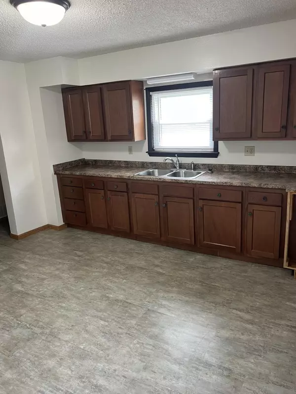 Newark, OH 43055,65 E North Street