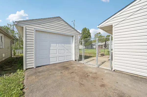 London, OH 43140,10 Westmoor Drive