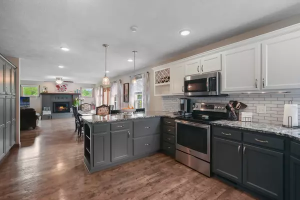 Ashland, OH 44805,808 Township Road 1504