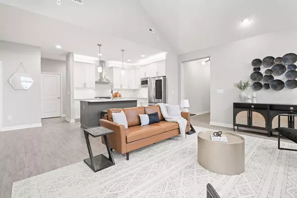 Dublin, OH 43016,5165 Hamptonshire Drive