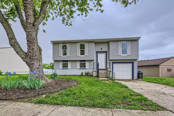 2424 Warfield Drive, Grove City, OH 43123