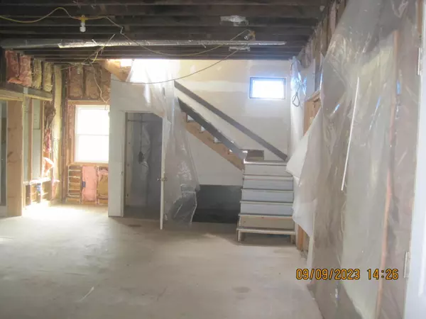 Xenia, OH 45385,781 Xenia Avenue