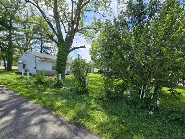 Columbus, OH 43204,3077 Fisher Road