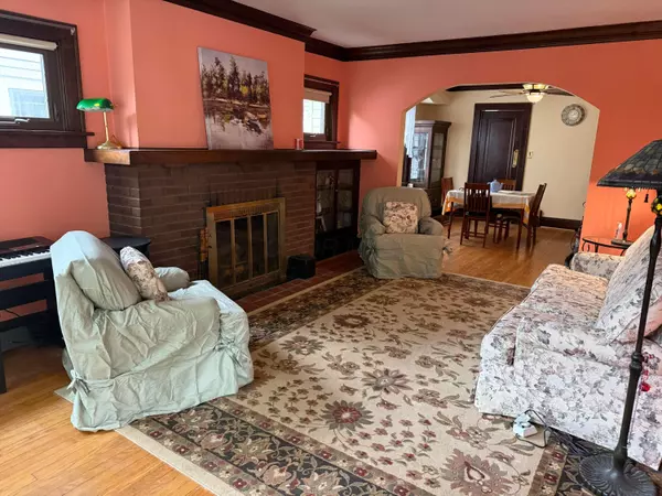 Cleveland, OH 44111,10338 Linnet Avenue