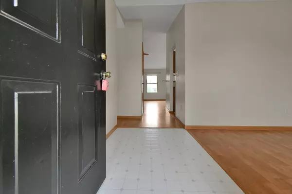 Ashville, OH 43103,46 Ashton Drive