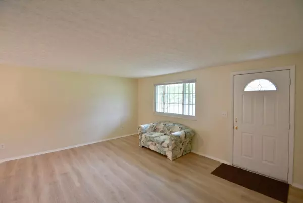 Galloway, OH 43119,293 Idlebrook Place