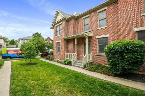 Columbus, OH 43201,963 Delaware Avenue