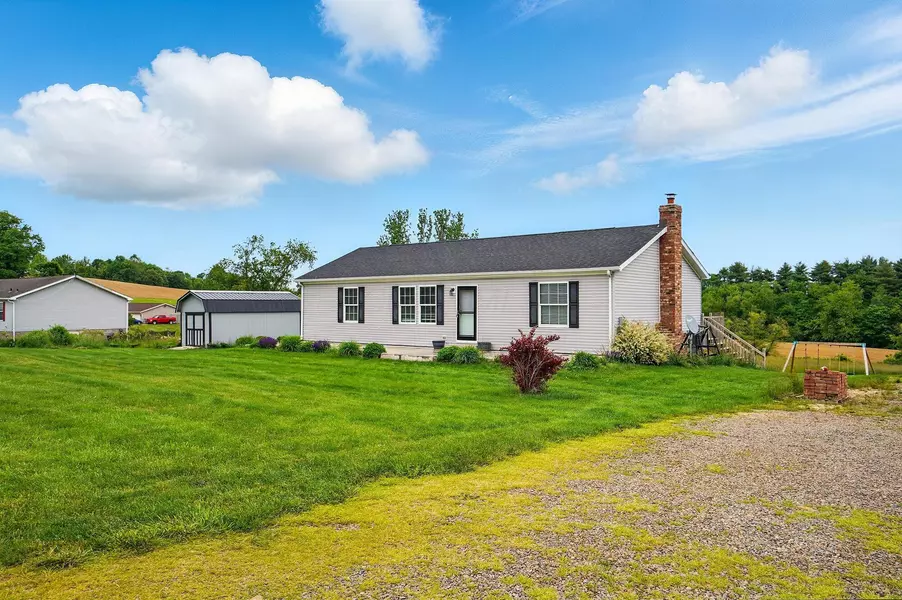 9842 State Route 757, Somerset, OH 43783