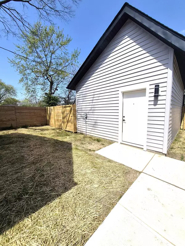 Columbus, OH 43223,268 Lechner Avenue