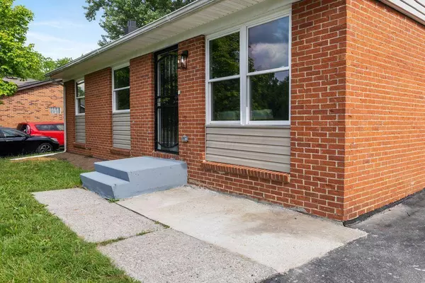 Columbus, OH 43223,2903 Rivercliff Road