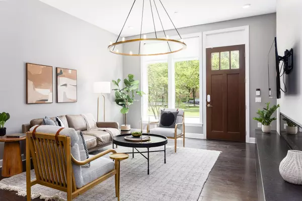 Columbus, OH 43212,868 Burr Avenue