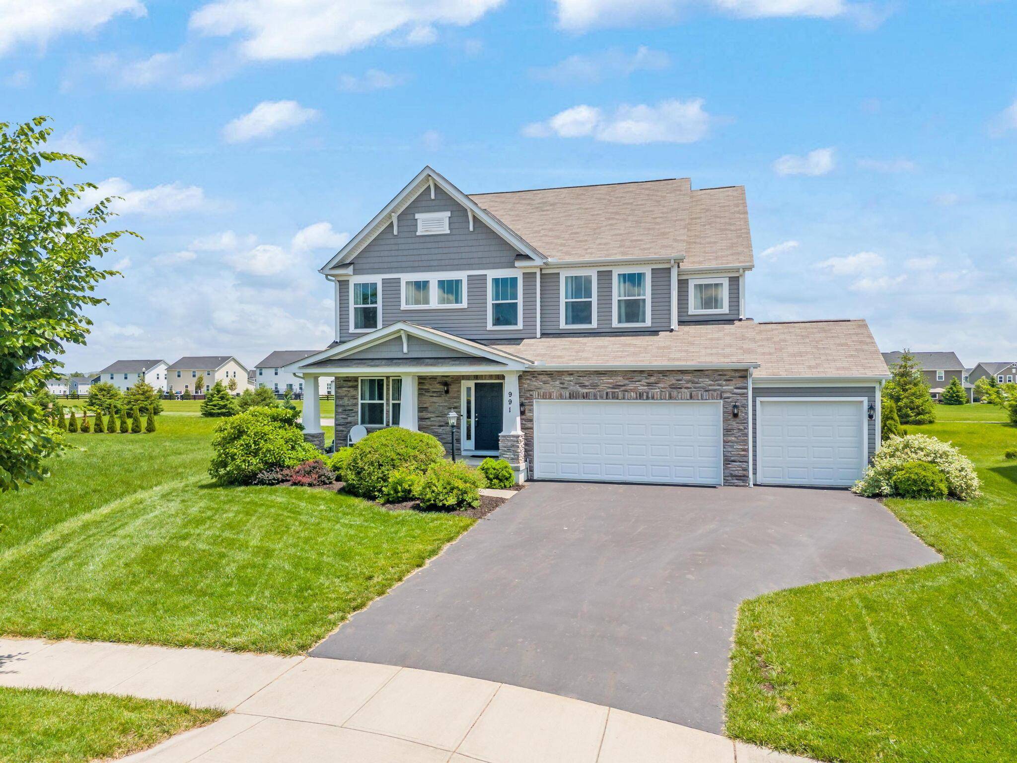 991 Treeline Way, Delaware, OH 43015